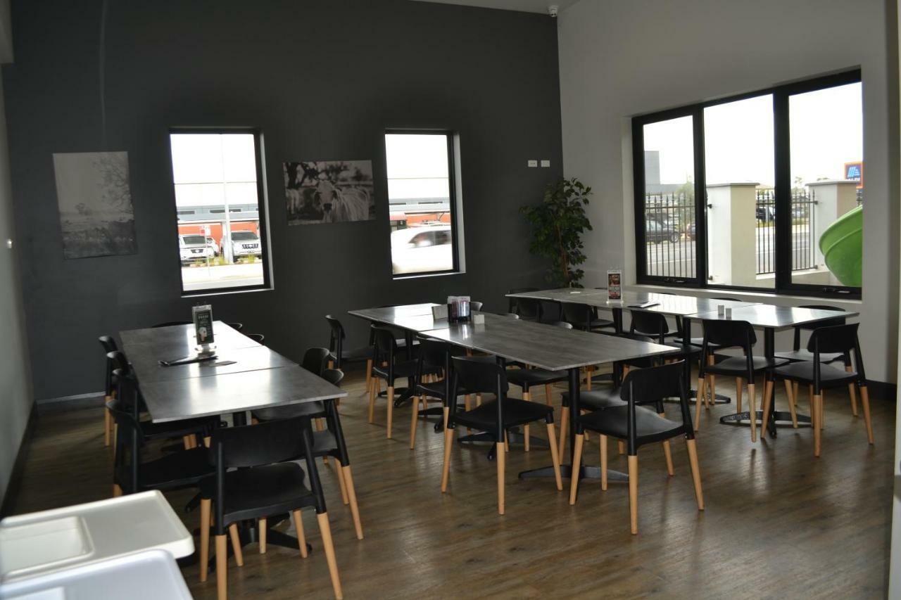 Garden Hotel Dubbo Dış mekan fotoğraf